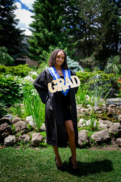 Celebrate Your Graduate with a Unique Guestbook Sign!